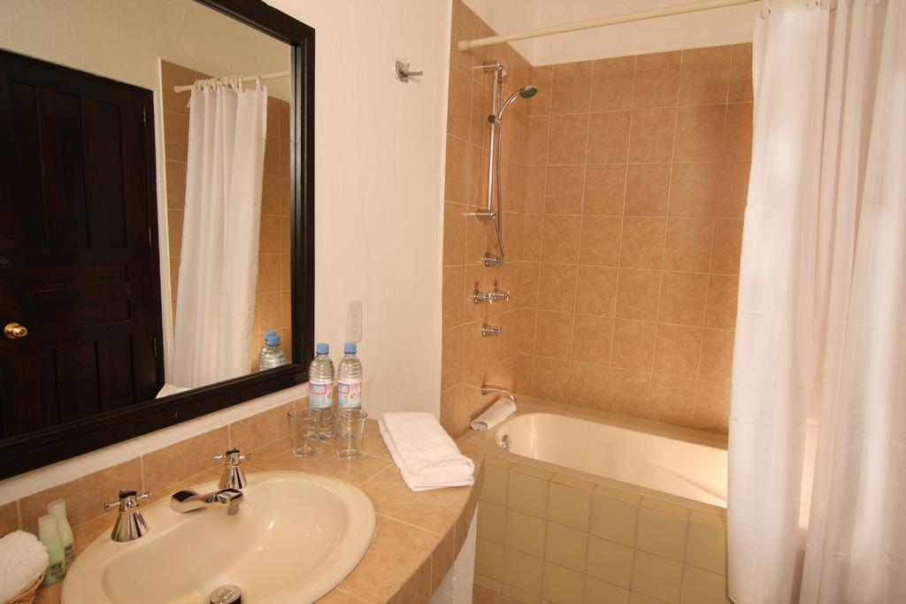 Hotel Villa Del Villar Querétaro Екстериор снимка